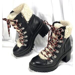 Universal Thread Boot Women 6.5 Lace Up Platform Heel Black Faux Leather-Lining